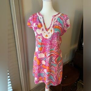 Lilly Pulitzer scalloped neck dress. Size small